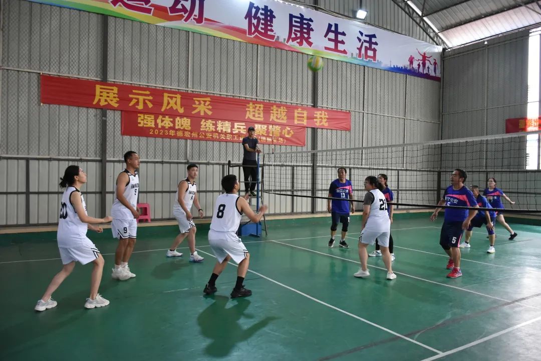 瑞丽边检人周末的第N种打开方式