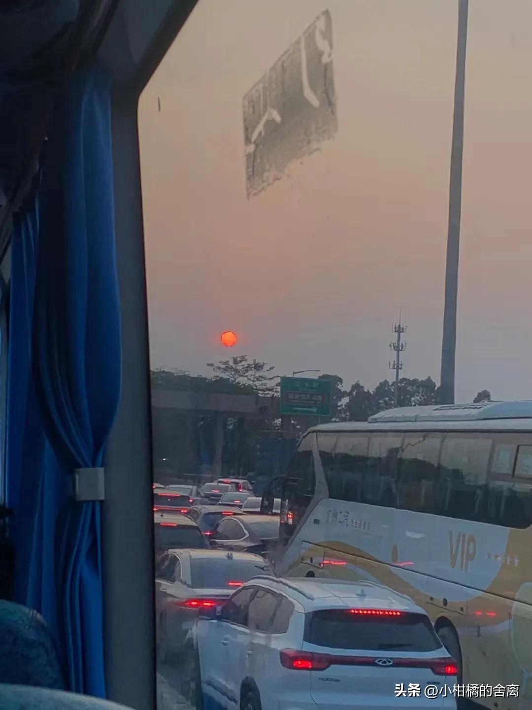 给你十块钱现金红包，把你的投诉取消掉，我就原谅你了