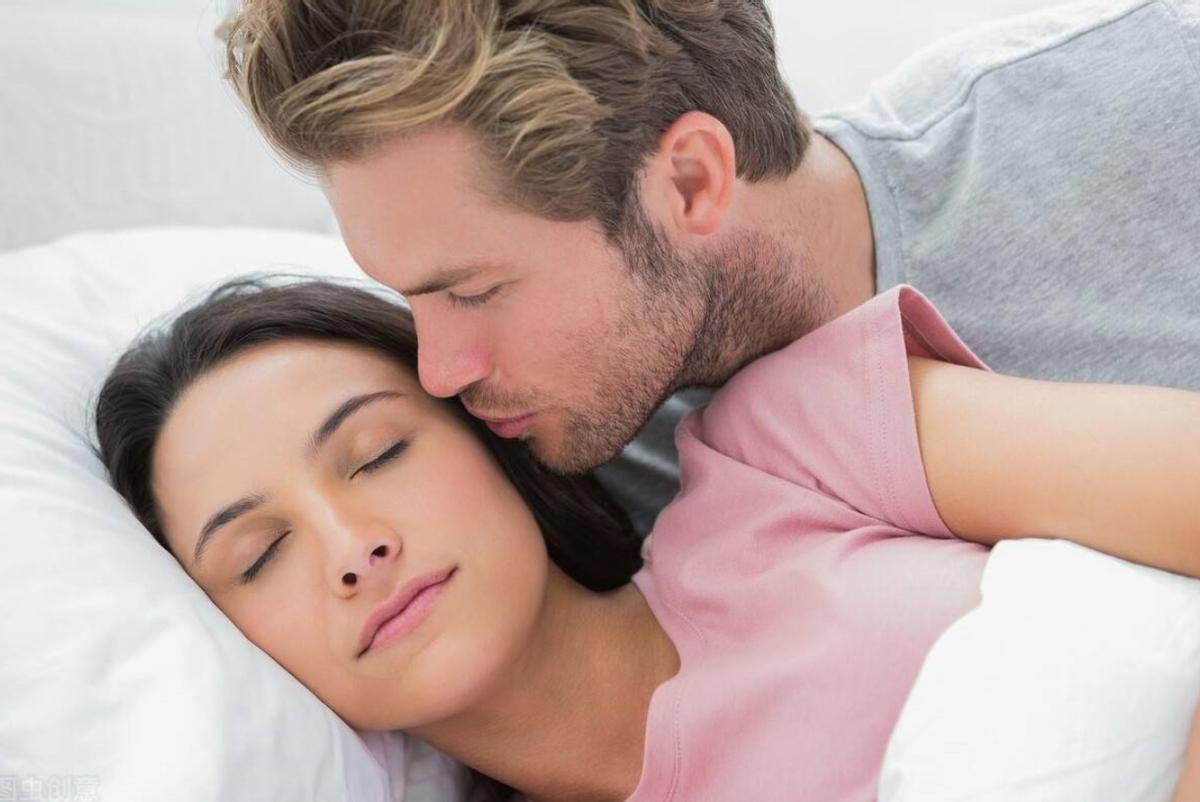 “夫妻生活”无法自拔？过度“*生活性**”有何危害，医生说出实情