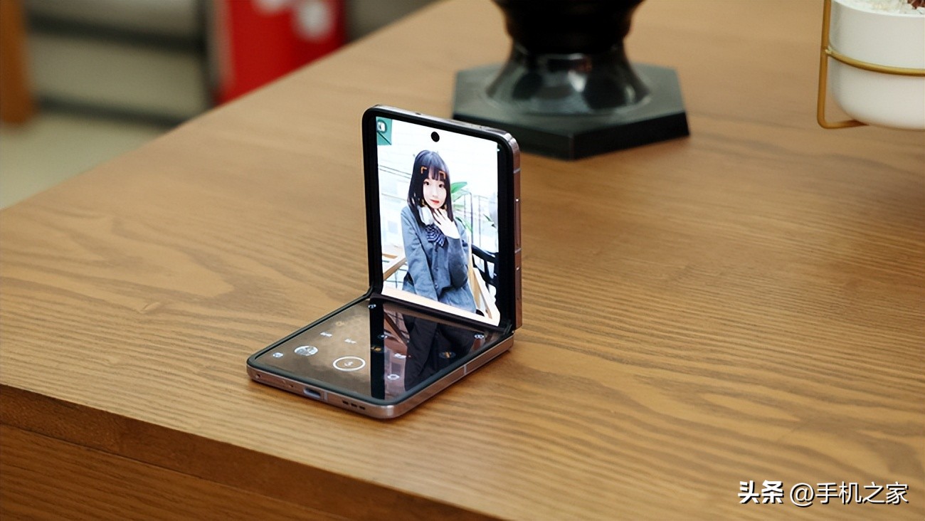 小折叠屏oppofindx2,oppofindn2大折叠测评