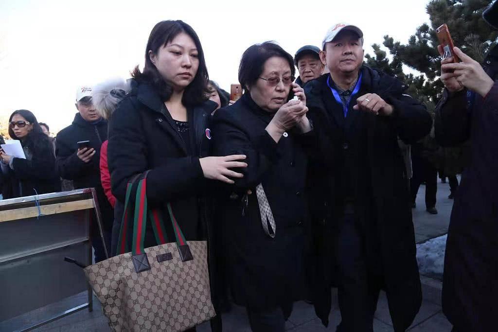 赵忠祥妻子张美珠近照曝光,赵忠祥妻子张美珠多少岁