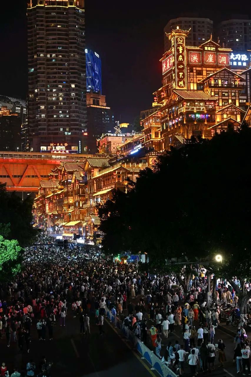 五一，641.26万人次打卡重庆！