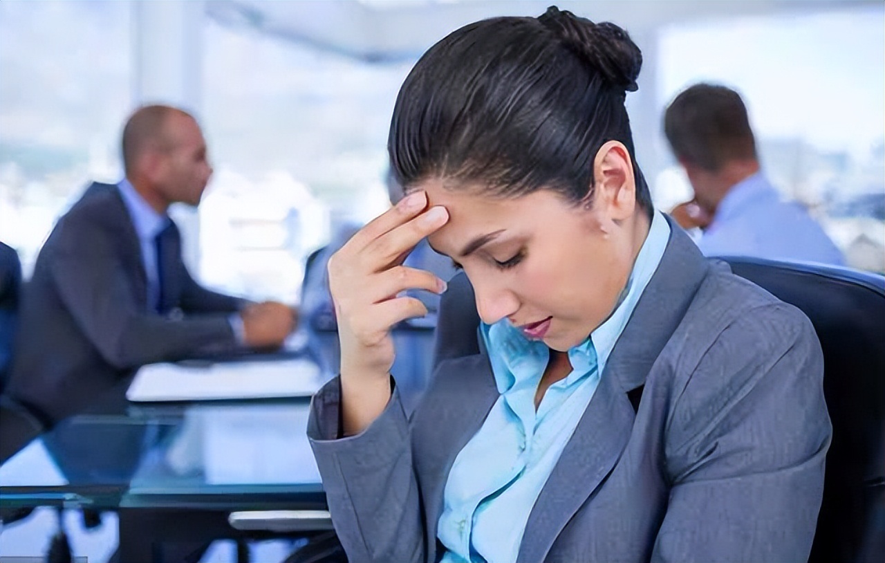 银行工作五年裸辞怎么找工作,银行柜员裸辞考编可取吗