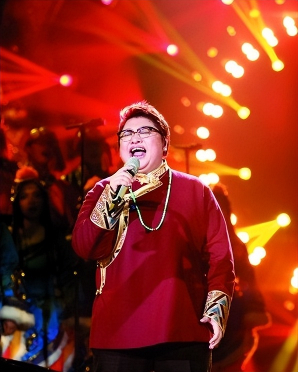 歌手李娜为什么会选择出家,歌手李娜出家后近况怎样