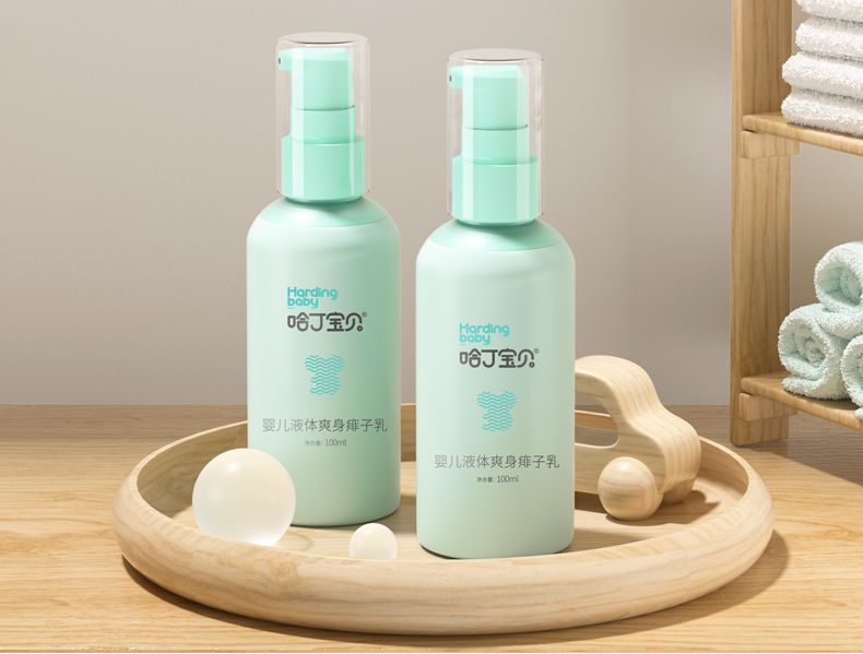 夏天脖子上起的是痱子还是湿疹呢,夏季孩子湿疹痱子不断