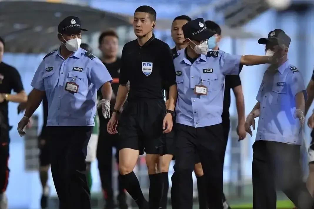 当自己是足球裁判,你为什么当足球裁判