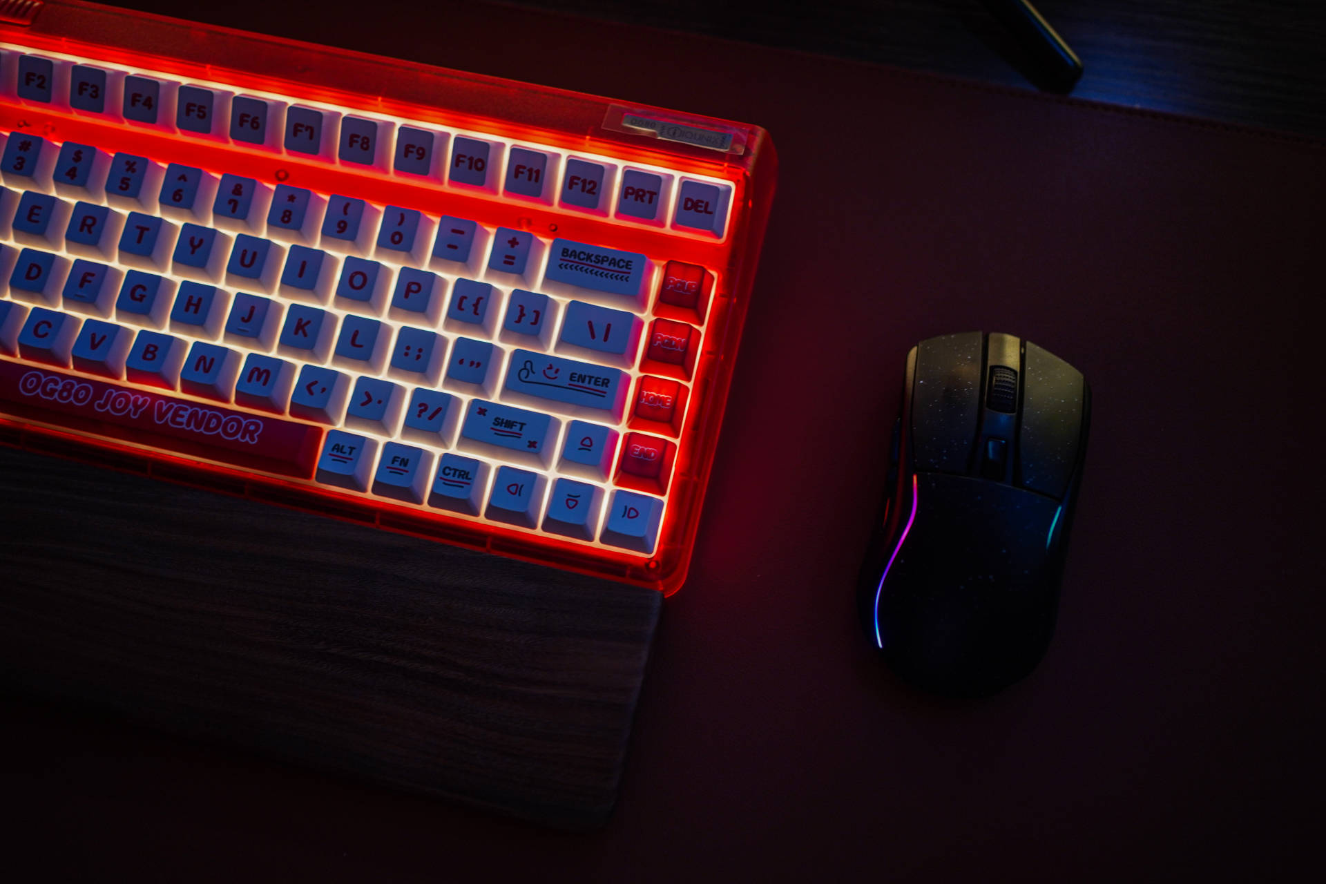 白天生产力晚上爱奇艺，八千字教你打造一键切换主题桌面