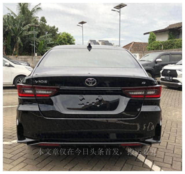 全新丰田威驰实车曝光，颇有凯美瑞的感觉，换装混合动力系统