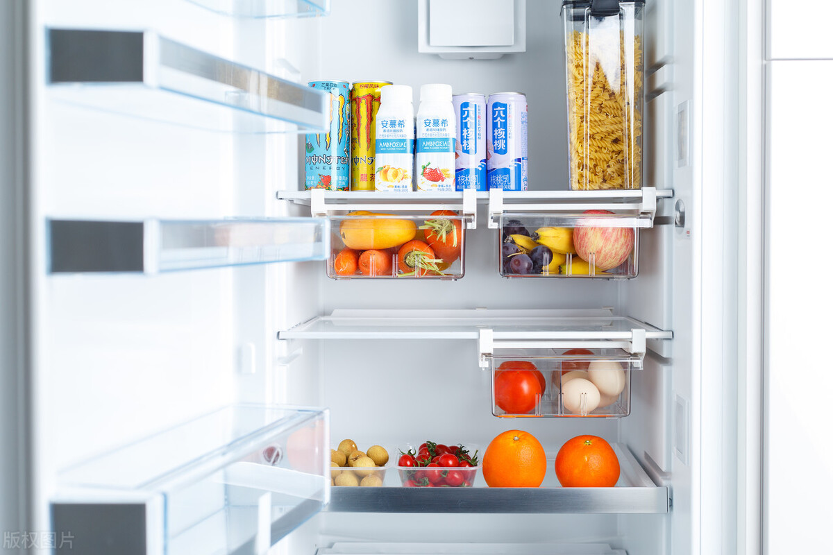 干冰放进冰箱对冰箱有影响吗,把热水放进冰箱会把冰箱搞坏吗