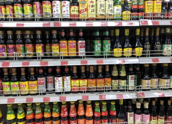 同样是酱油有什么区别,生抽老抽酱油味极鲜一品鲜的区别