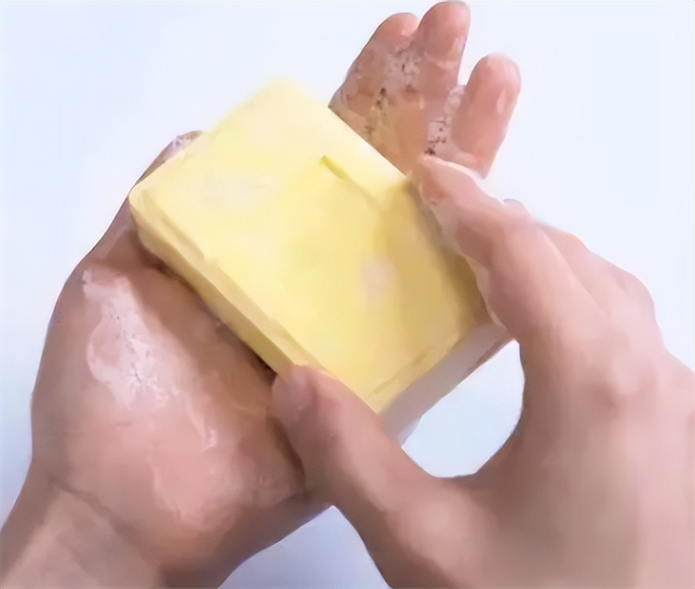 女子坚持半年用硫磺皂洗头怎么样,四川女生用硫磺皂洗头