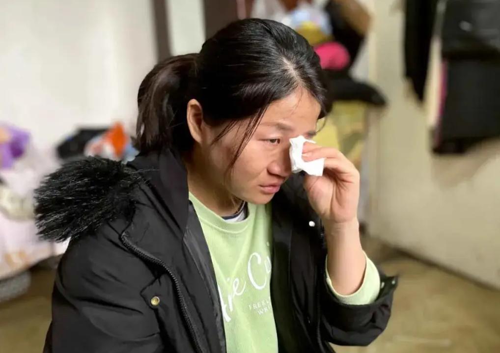 一岁半女孩“乳房发育”，妈妈大闹奶粉店，医生检查后连连道歉