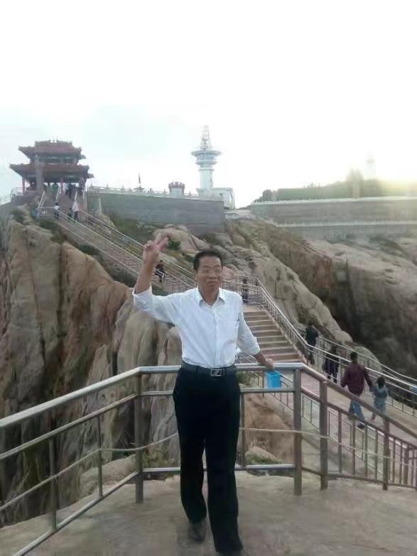 我，农村人，从一贫如洗到年入百万，致富不忘感恩，为村里修公路