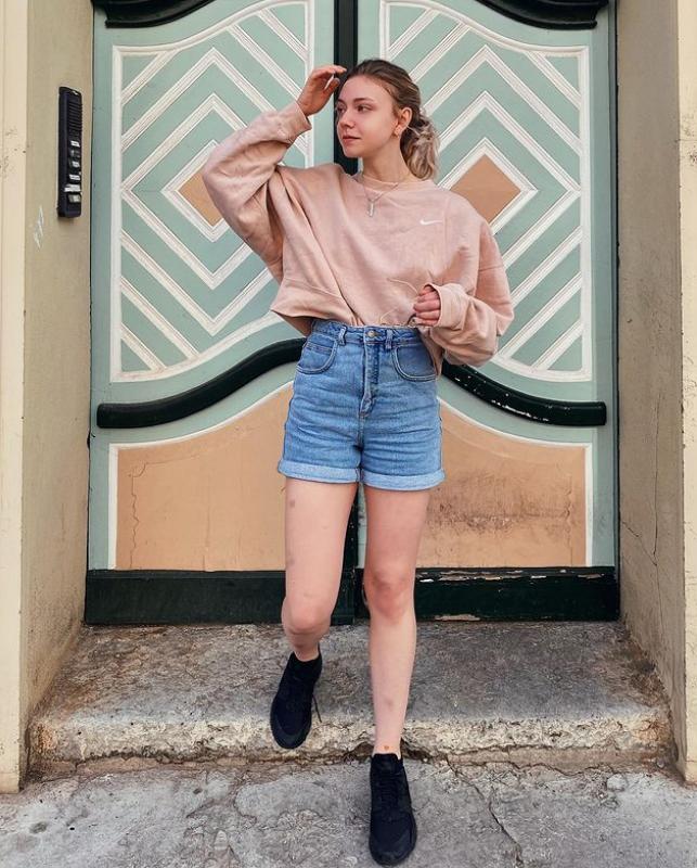 21岁德国模特突然消失,德国20岁女模特