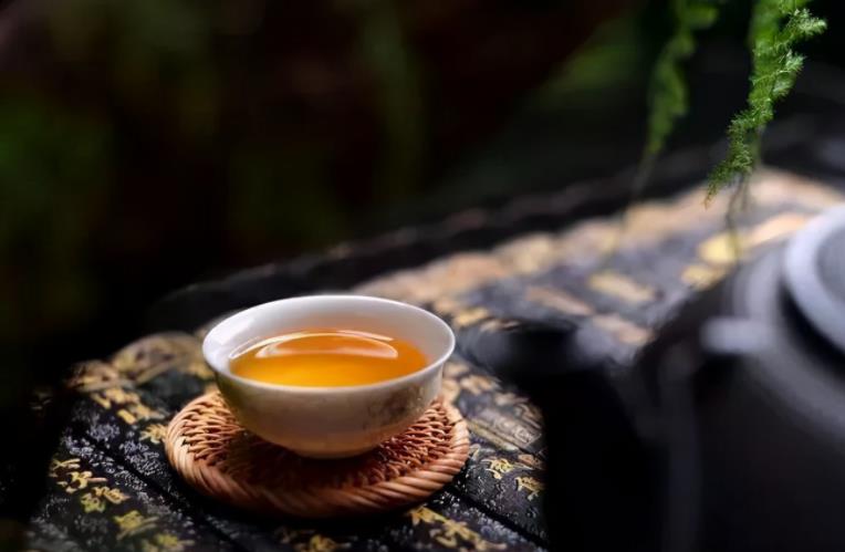 人老了，真正的自律，是做到以下三件事