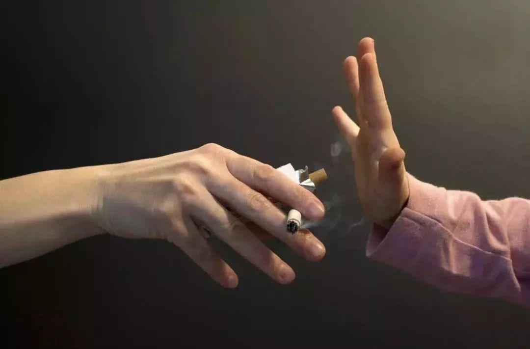 二手烟对小孩危害,二手烟危害宣传画