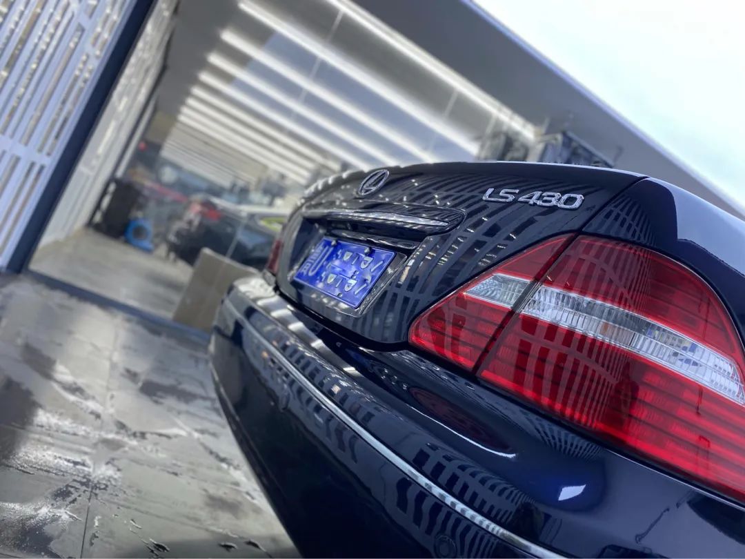 雷克萨斯ls430翻新修复,雷克萨斯ls430老车翻新作业