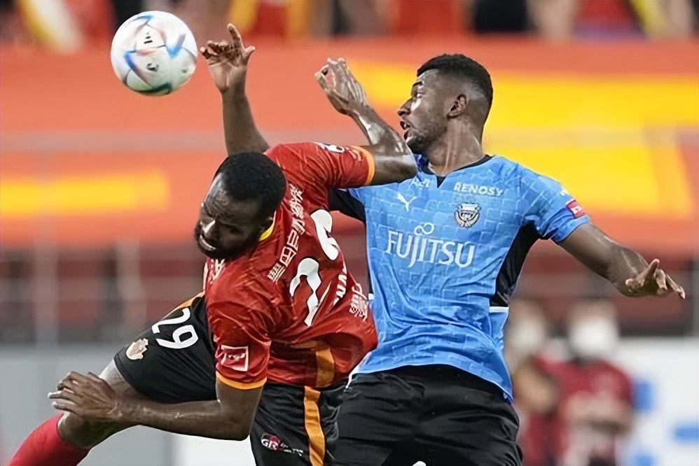 莱昂纳多足球高光时刻,莱昂纳多鲁能进球集锦