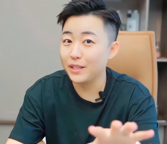 女子斥巨资生混血女儿新闻,吉林女子自己试管生孩子