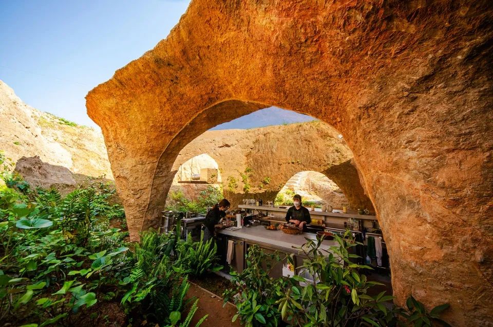 网红新中式餐厅设计方案案例分享,吸引年轻人的网红餐厅设计