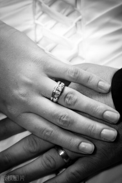 处女情结：女性沦为男性权力竞争的工具，如何突破这种困境？