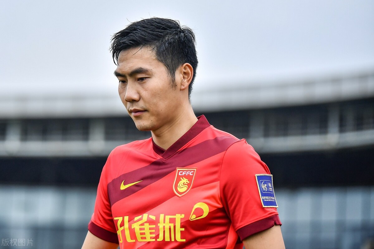 41岁前国脚宣布退役,国足30岁退役