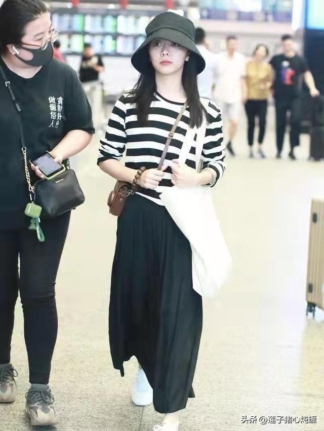 娃娃脸谭松韵穿衣搭配,怎么说谭松韵真的太会穿搭了