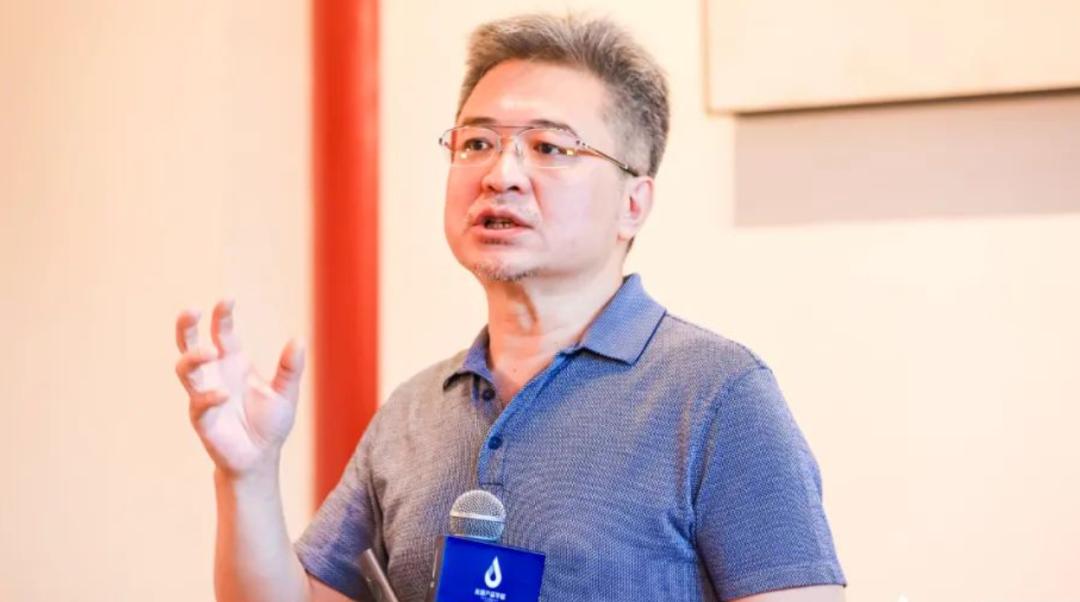 阿里邓康明：创业初期，一把手要敢于“独裁”