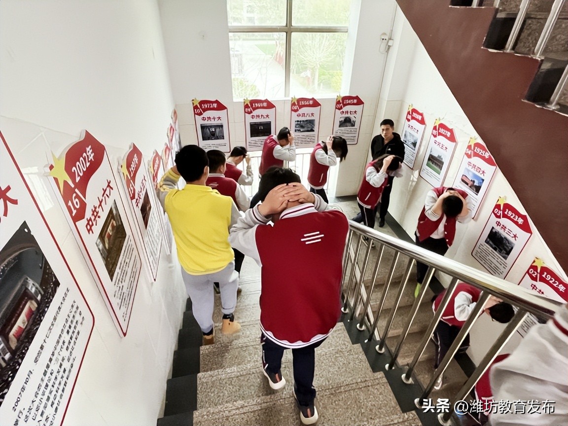 新闻周播报完整版,新闻播报周播