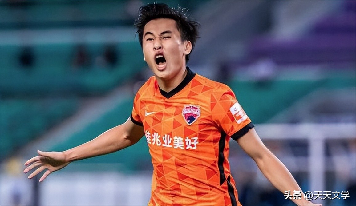 人称郑智的接班人戴伟浚:自己还年轻,之后的道路还很长