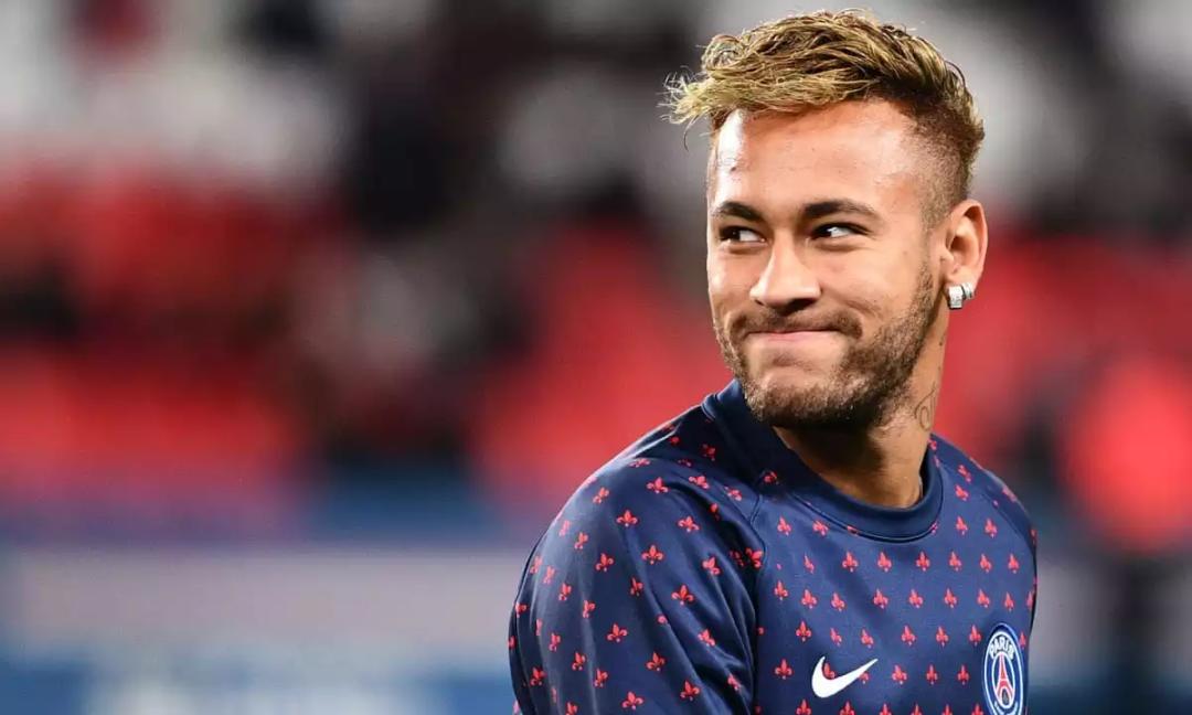 巴舒亚伊世界杯搞笑,巴舒亚伊美甲