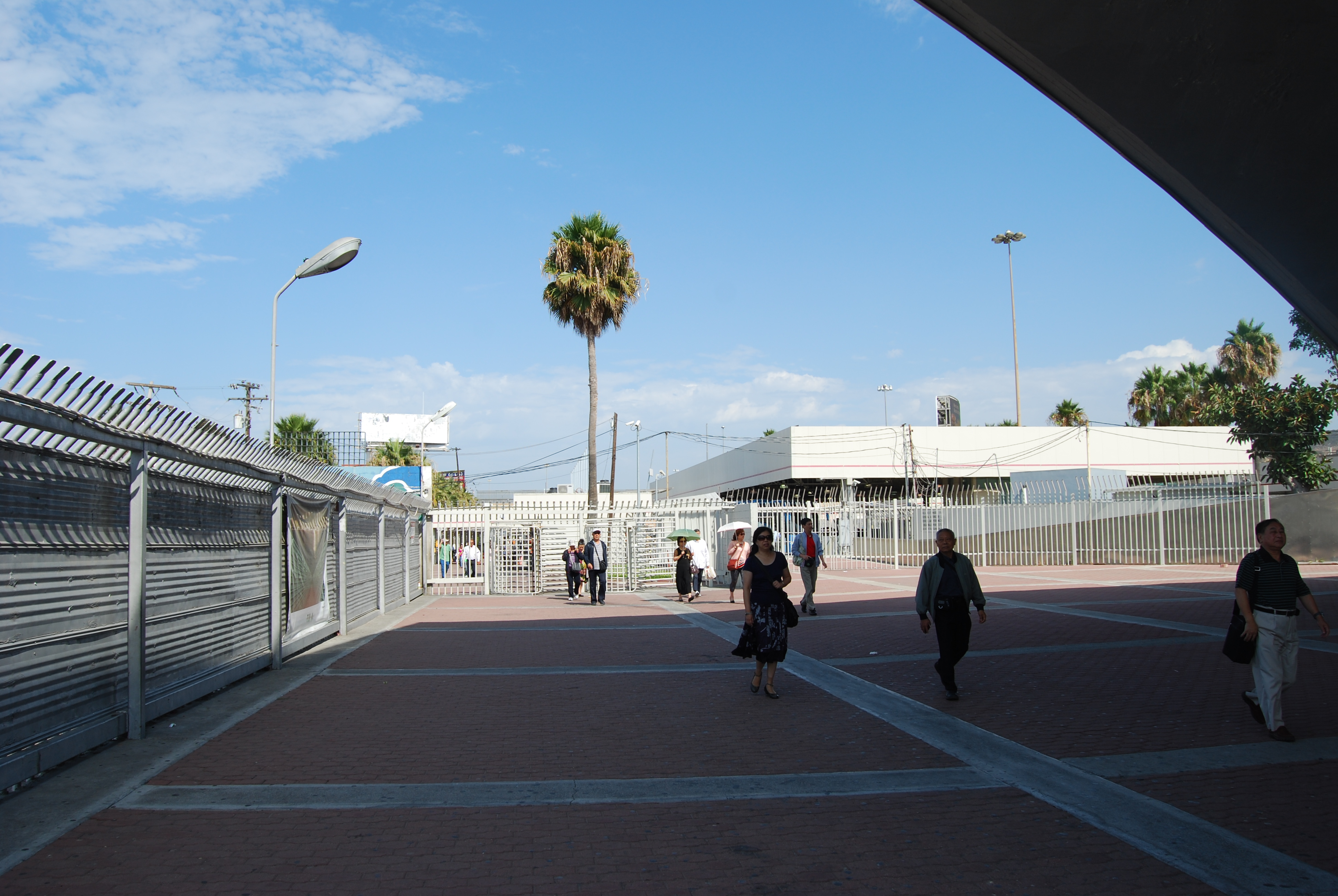 墨西哥蒂华纳美墨边境墙 (美国与墨西哥边境地区旅游)