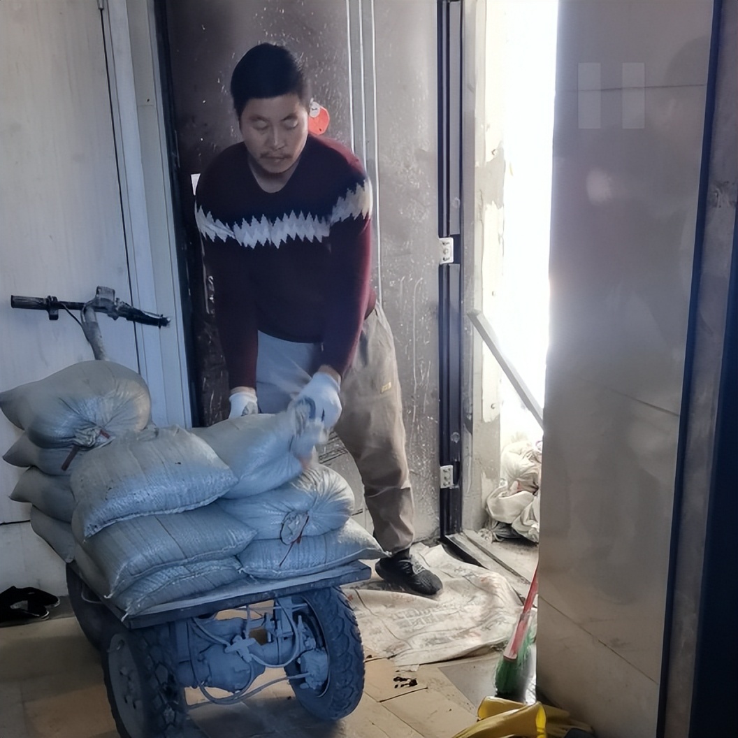 为什么装修工人的工资比较高,年轻人做装修工人有前景吗