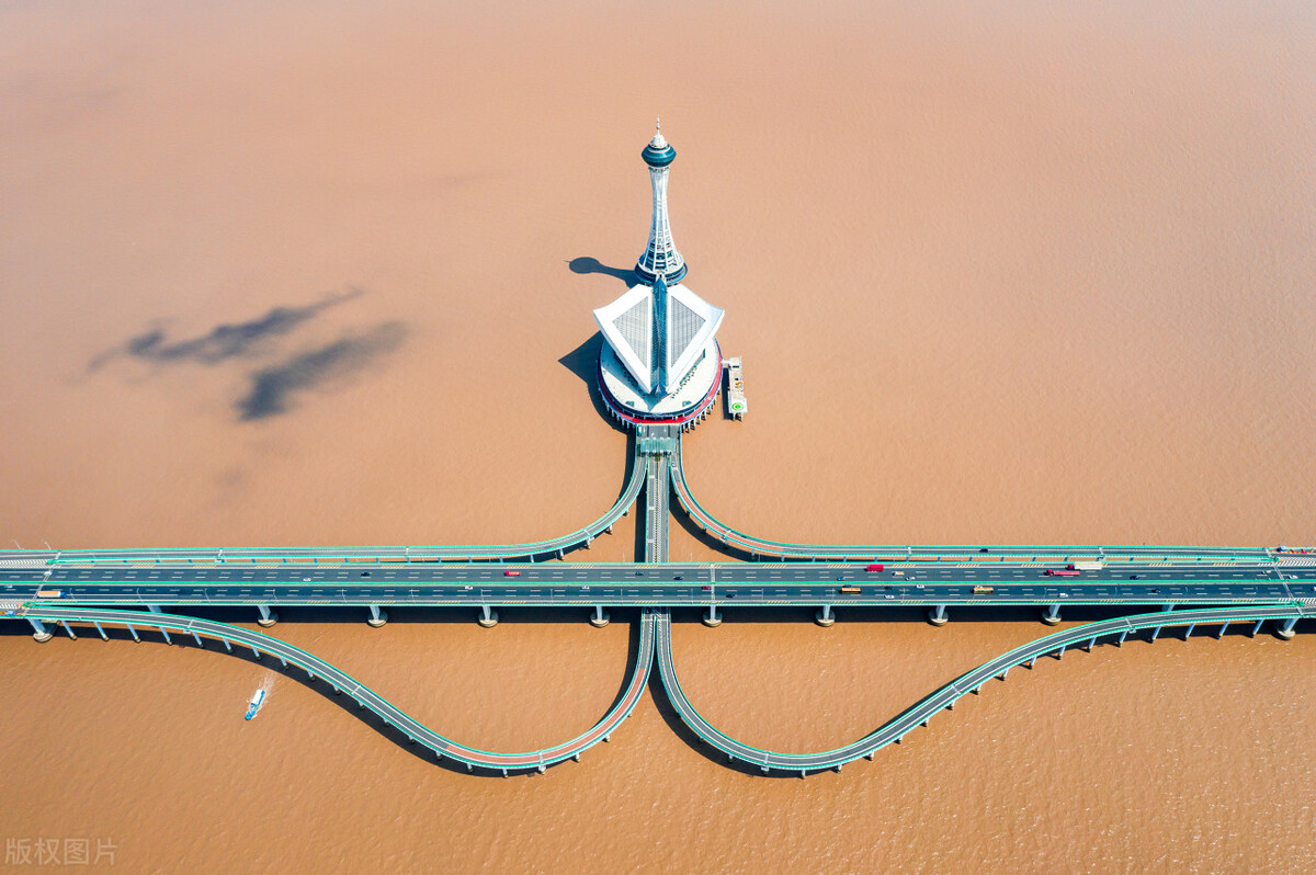 中国跨海跨江跨河桥梁世界第一,中国建的高难度桥梁