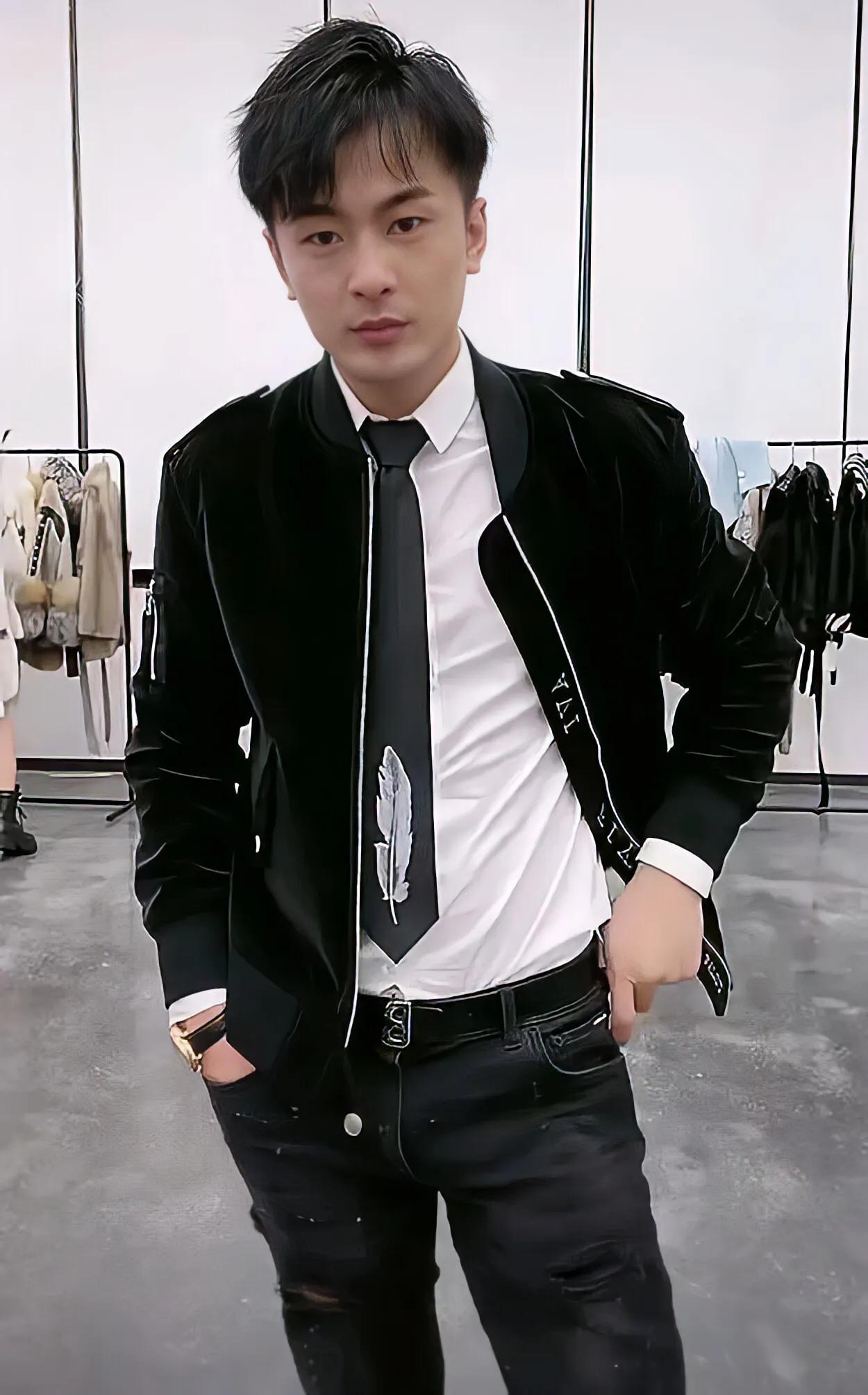 辛巴快手官方流量事件 (快手直播平台回应辛巴)