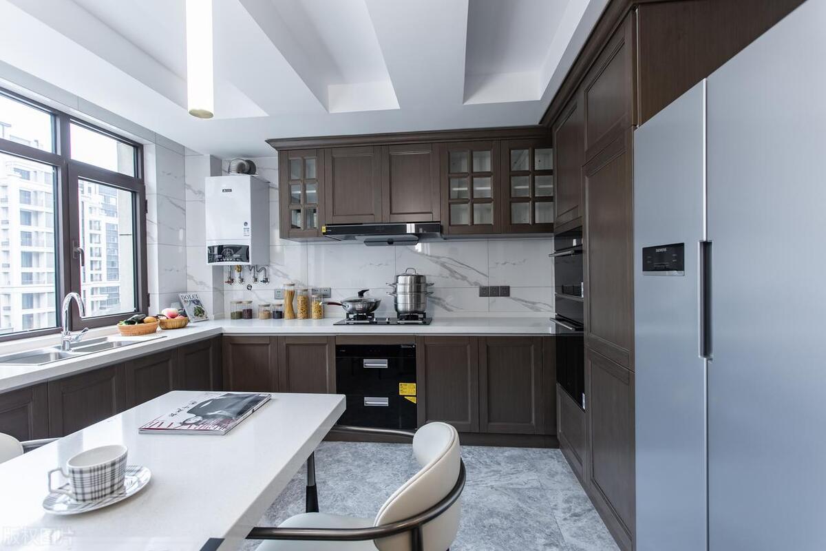 燃气壁挂炉和热水器区别在哪,壁挂炉跟燃气热水器区别在哪