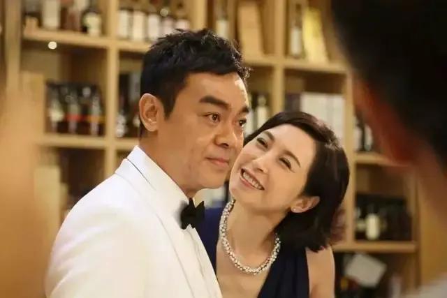 10对丁克夫妻，有人丁克至死，有人后悔晚矣，还有2对偷生孩子