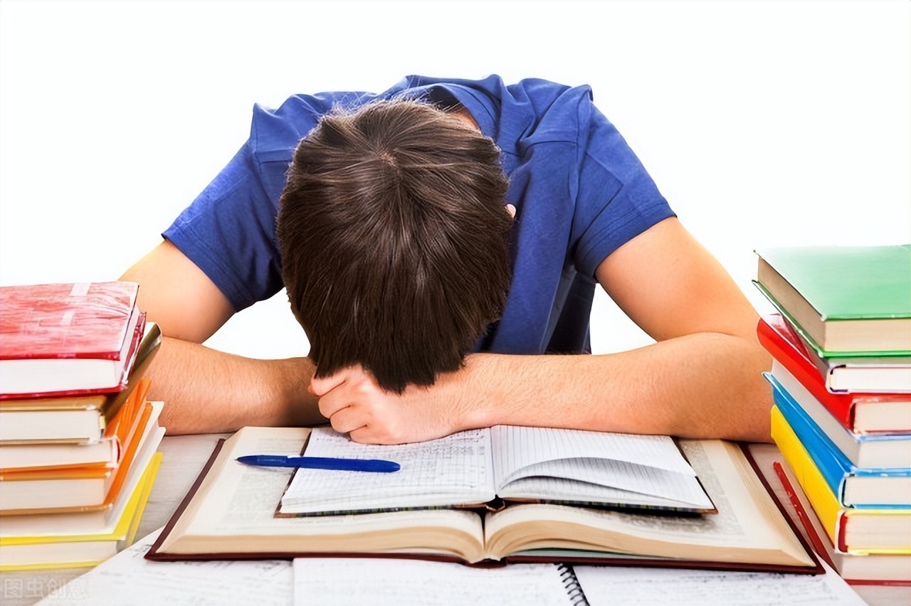 青春期男孩子打游戏厌学怎么教育,如何解决孩子厌学而且喜欢打游戏