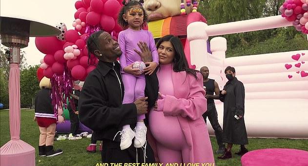 金小妹二胎产后首次晒黑人男友！抚摸孕肚好暖，分娩过程首曝光