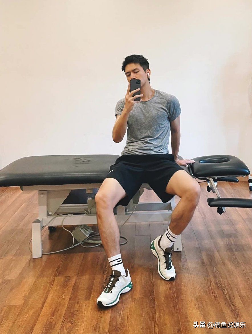 30岁李现玩飞盘被偶遇,李现玩飞盘视频高清