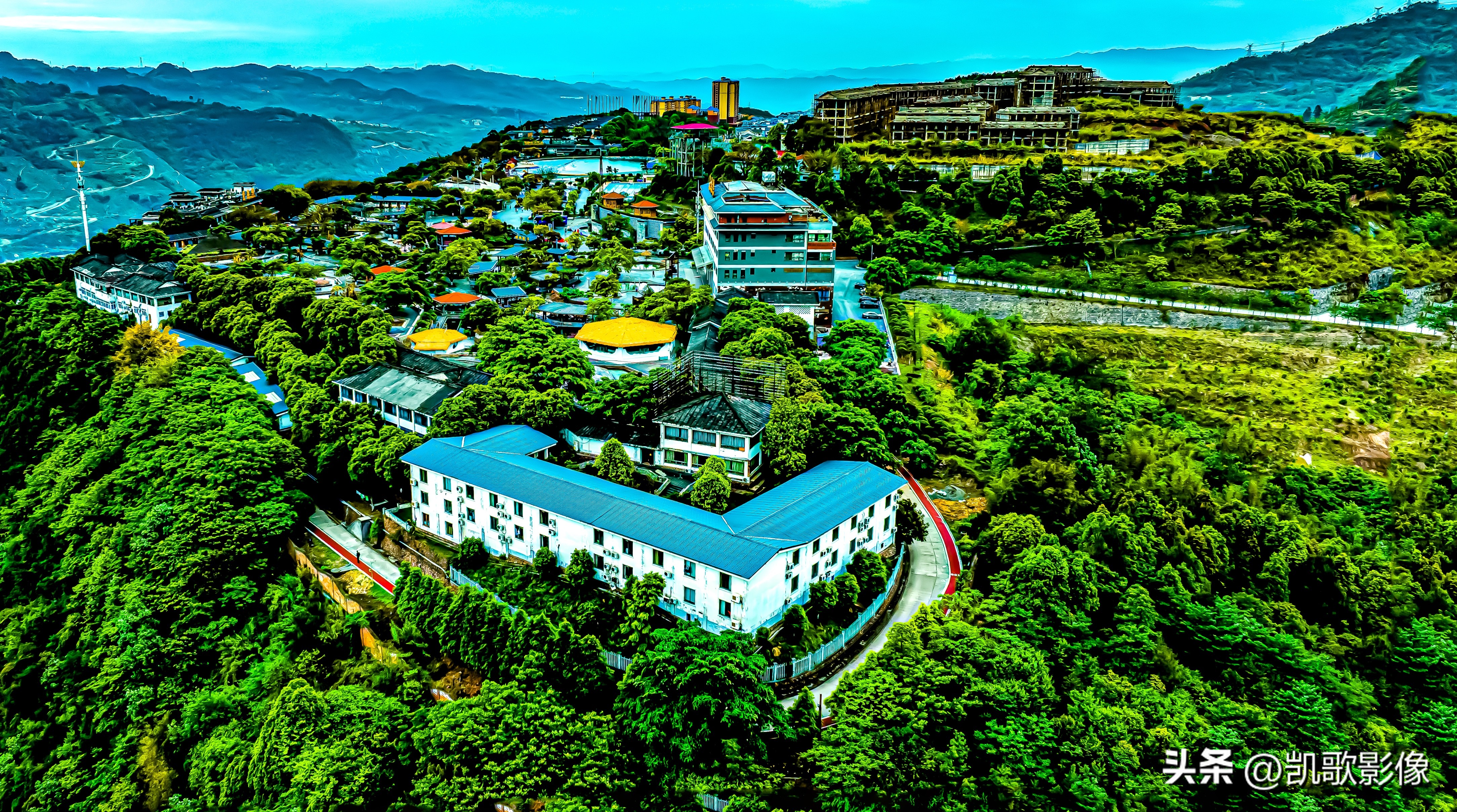 西藏布达拉宫大峡谷,西部长青的布达拉宫