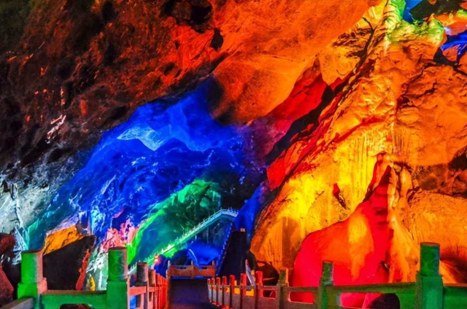 中国最受欢迎的十大端游,中国最受欢迎自驾游318