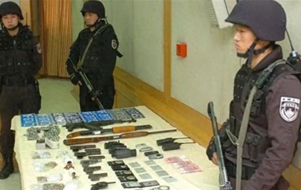 王立华临刑时视频,走进看守所为死刑犯送行