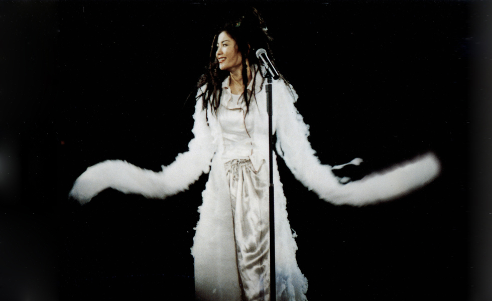 谢霆锋有多暖心,谢霆锋到底爱不爱张柏芝