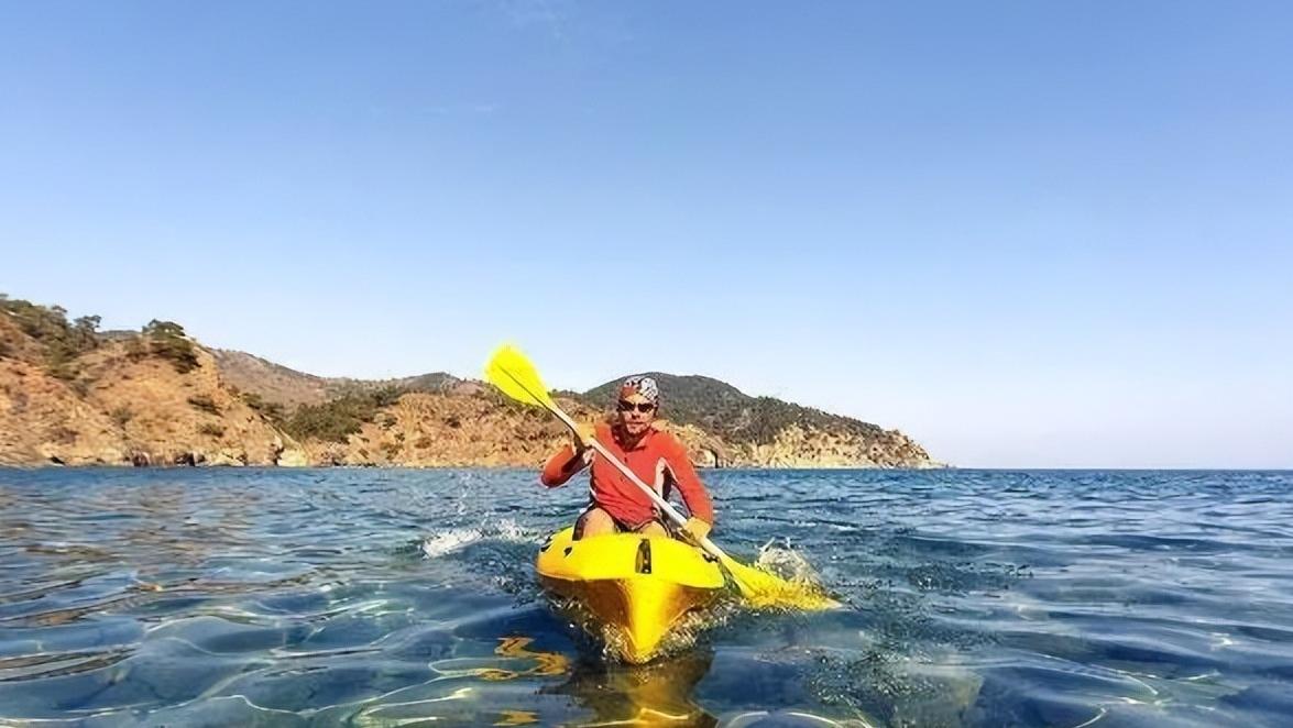 85年南京玄武湖水上运动皮划艇,水上运动皮划艇