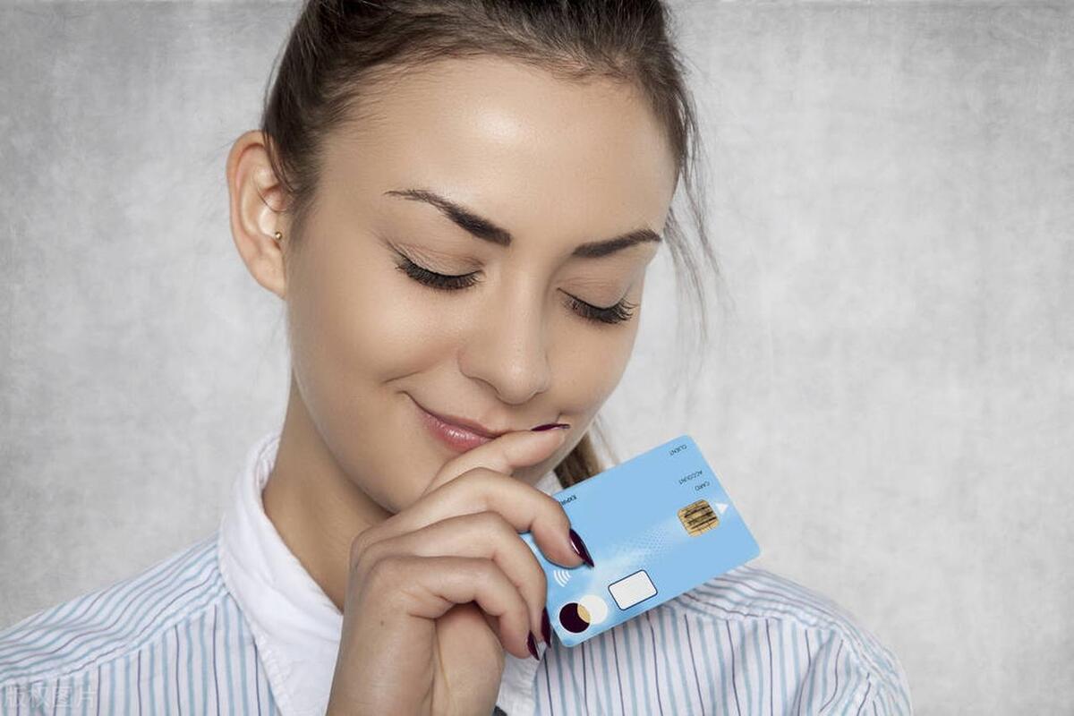 年满16周岁可以办理什么银行卡,满16周岁未成年人办银行卡过程