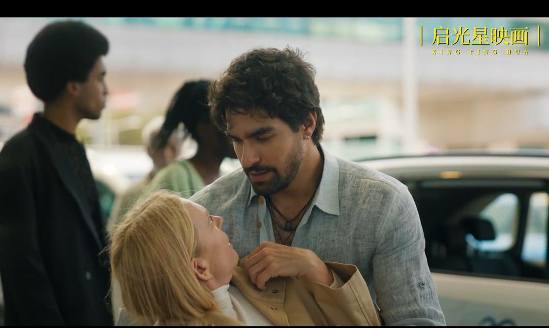 黑帮女老大成长史,黑帮女老大的传奇人生