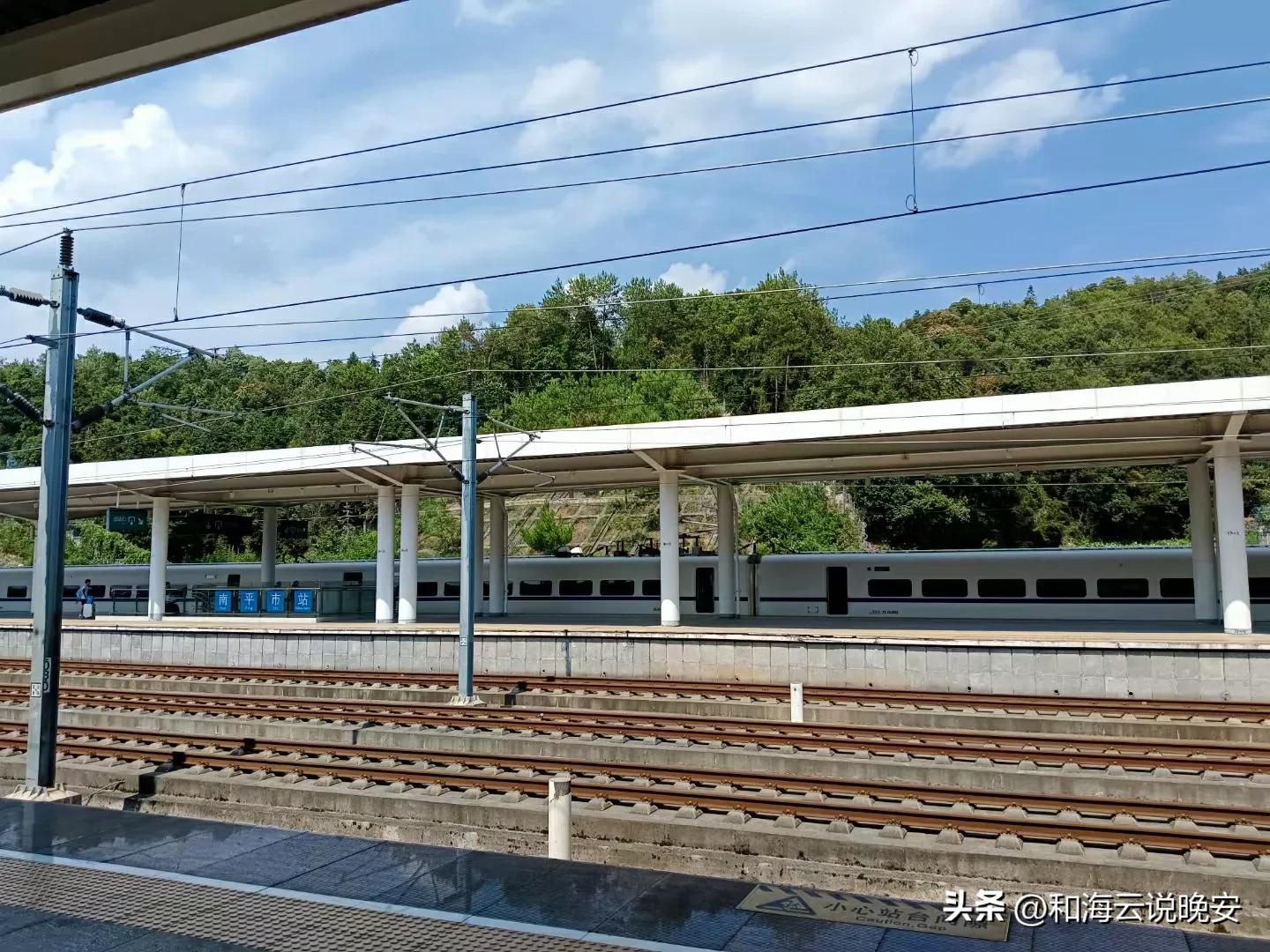 在孤单寂寞的时候想起谁,寂寞孤单时想起谁