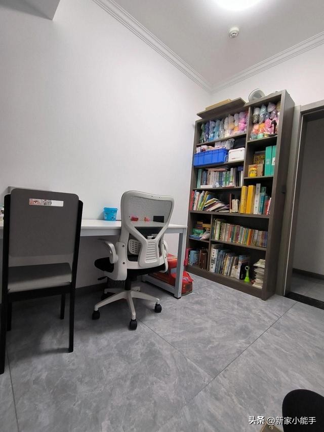 最深灰色瓷砖全屋装修效果图,全屋灰色瓷砖上墙装修效果