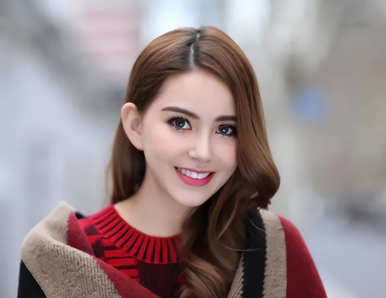 昆凌首谈21岁嫁给周杰伦,中专毕业的昆凌为何被周杰伦独宠